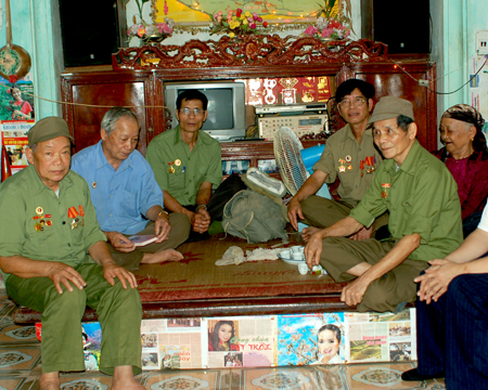 Hội viên Hội Cựu chiến binh xã Đại Lịch luôn phát huy truyền thống là những người đi đầu trong các phong trào phát triển kinh tế - xã hội địa phương.